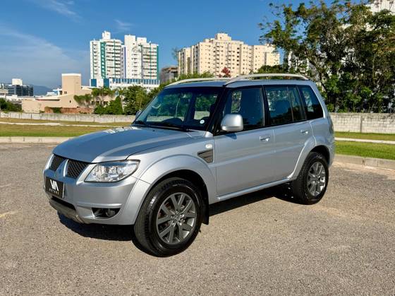 MITSUBISHI PAJERO TR4 2.0 4X2 16V 140CV FLEX 4P AUTOMÁTICO